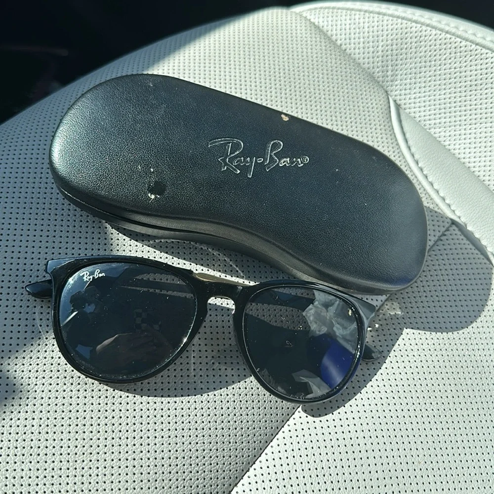 Rayban Ericka Sunglasses RB4171 - Picture 11 of 11